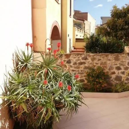 Casa Saba Alojamento de Acomodação e Pequeno-almoço Orosei