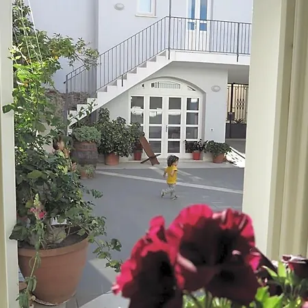 Oda ve Kahvaltı Casa Saba 4*